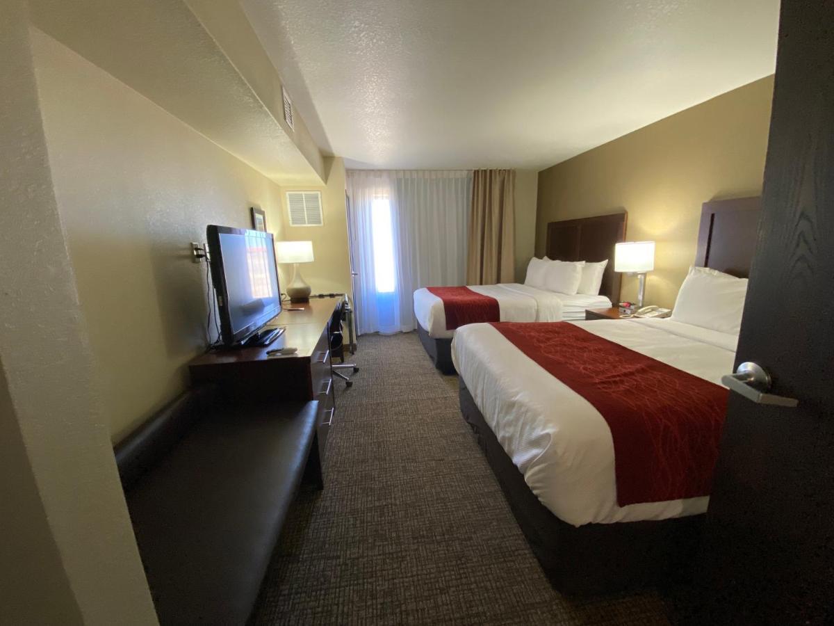 Comfort Inn & Suites Goodland Extérieur photo