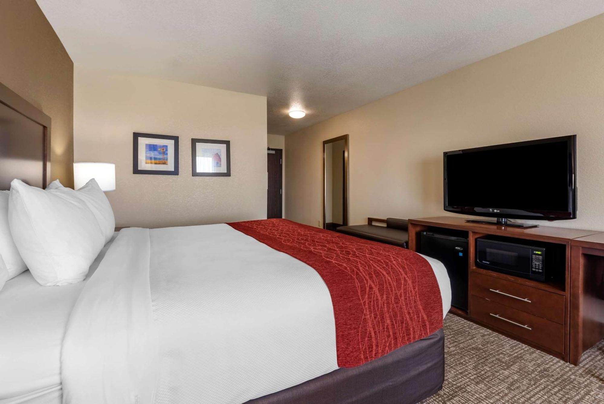 Comfort Inn & Suites Goodland Extérieur photo