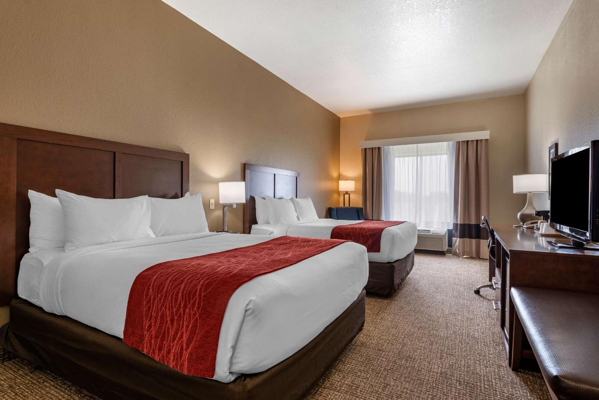 Comfort Inn & Suites Goodland Extérieur photo