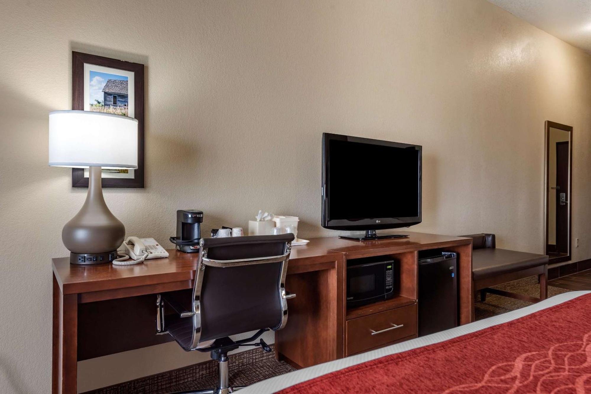 Comfort Inn & Suites Goodland Extérieur photo